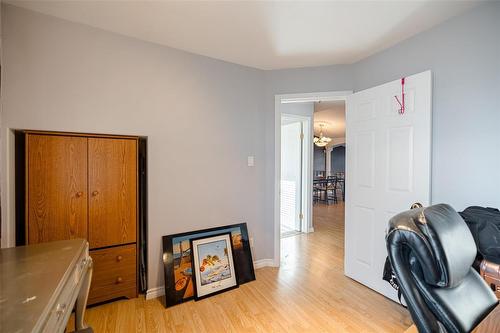 350 Trent Avenue, Winnipeg, MB - Indoor With Fireplace