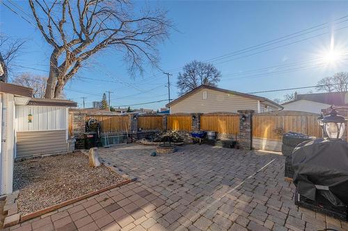 350 Trent Avenue, Winnipeg, MB - Outdoor