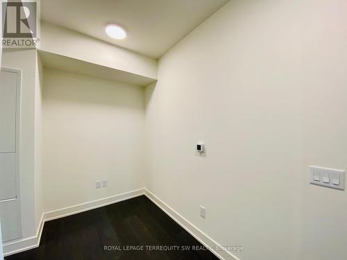 3306 - 15 Mercer Street, Toronto, ON - Indoor Photo Showing Other Room