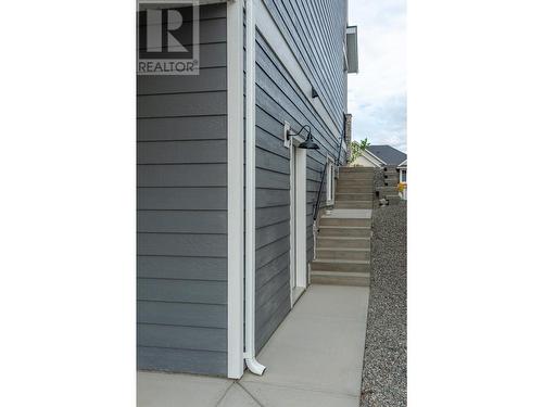 8759 Badger Drive, Kamloops, BC - Outdoor With Exterior