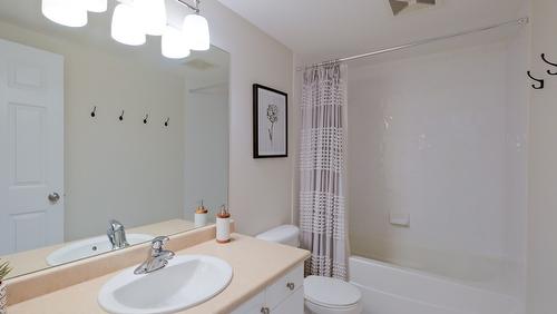 531-1088 Sunset Drive, Kelowna, BC - Indoor Photo Showing Bathroom