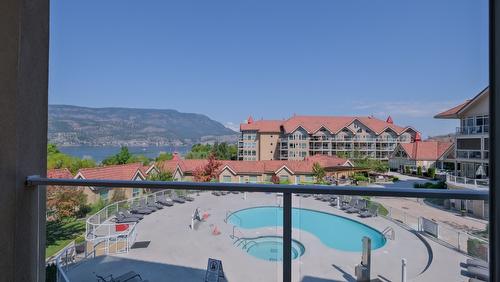 531-1088 Sunset Drive, Kelowna, BC - Outdoor With View