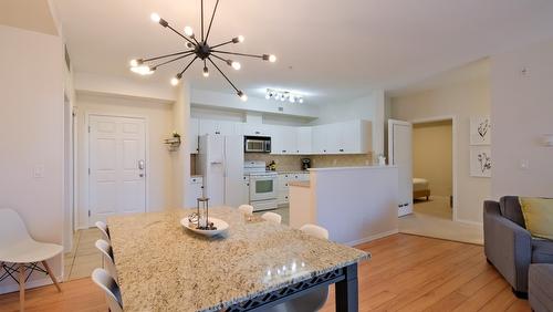 531-1088 Sunset Drive, Kelowna, BC - Indoor