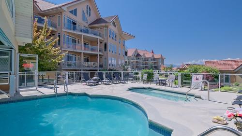 531-1088 Sunset Drive, Kelowna, BC - Outdoor With In Ground Pool