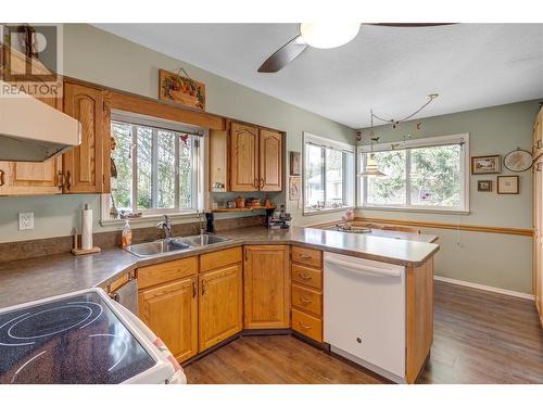 14483 Sutherland Place, Summerland, BC - Indoor Photo Showing Kitchen With Double Sink