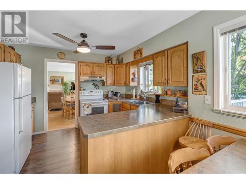 14483 Sutherland Place, Summerland, BC - Indoor Photo Showing Kitchen With Double Sink