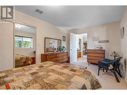 14483 Sutherland Place, Summerland, BC - Indoor Photo Showing Bedroom