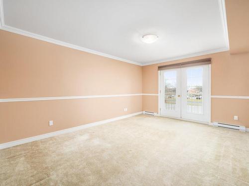 Master bedroom - 295 Rue De Barcelone, Dollard-Des-Ormeaux, QC - Indoor Photo Showing Other Room