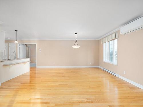 Dining room - 295 Rue De Barcelone, Dollard-Des-Ormeaux, QC - Indoor Photo Showing Other Room