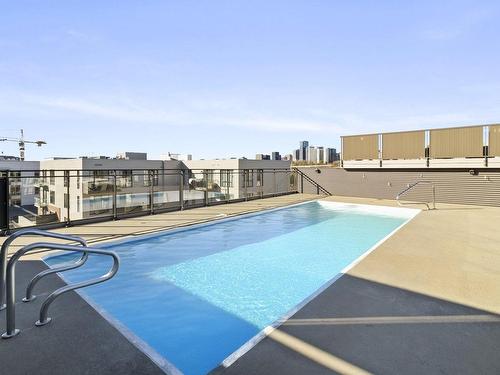 Pool - 613-1811 Rue William, Montréal (Le Sud-Ouest), QC - Outdoor With In Ground Pool