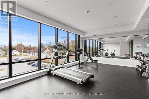 305 - 3998 Victoria Avenue, Lincoln (980 - Lincoln-Jordan/Vineland), ON - Indoor Photo Showing Gym Room