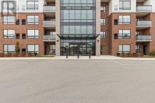 305 - 3998 Victoria Avenue, Lincoln (980 - Lincoln-Jordan/Vineland), ON - Outdoor With Facade