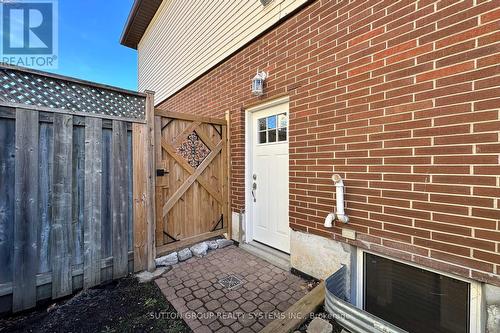 Lower - 401 Vancouver Crescent, Oshawa, ON - Outdoor With Exterior