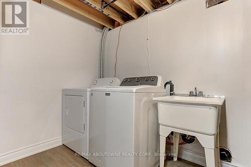 Bsmt - 9 Belwood Boulevard, Vaughan, ON - Indoor Photo Showing Laundry Room