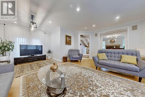 12 Kenton Drive, Toronto, ON - Indoor Photo Showing Living Room