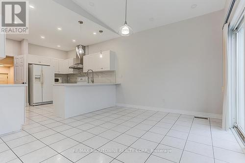 9 Belwood Boulevard, Vaughan, ON - Indoor Photo Showing Kitchen