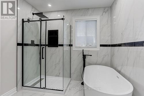 9 Belwood Boulevard, Vaughan, ON - Indoor Photo Showing Bathroom