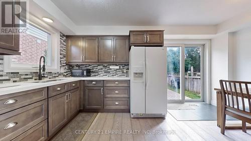 71 Watt Street, Guelph, ON - Indoor Photo Showing Kitchen