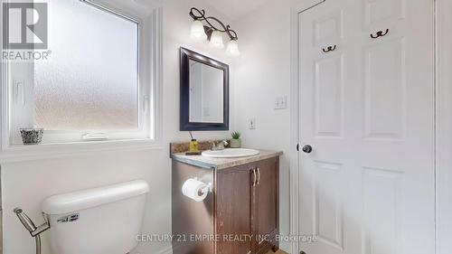 71 Watt Street, Guelph, ON - Indoor Photo Showing Bathroom