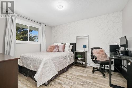 410 Old Hamburg Road, Greater Napanee, ON - Indoor Photo Showing Bedroom