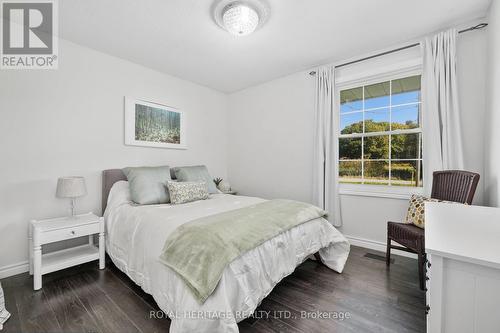 410 Old Hamburg Road, Greater Napanee, ON - Indoor Photo Showing Bedroom