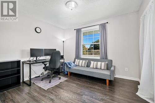 410 Old Hamburg Road, Greater Napanee, ON - Indoor Photo Showing Bedroom