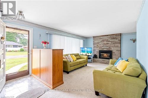 67 Springfield Street, Welland (774 - Dain City), ON - Indoor Photo Showing Living Room With Fireplace