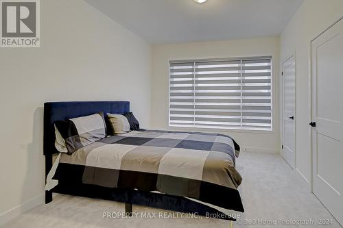 924 Rexton Drive, Oshawa, ON - Indoor Photo Showing Bedroom