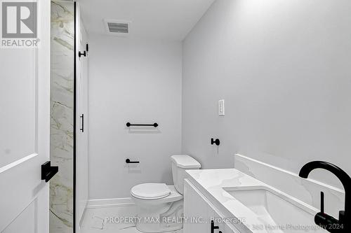 924 Rexton Drive, Oshawa, ON - Indoor Photo Showing Bathroom