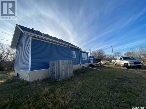 1403 Centre Street, Cadillac, SK - Outdoor With Exterior