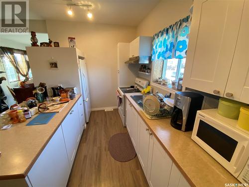 1403 Centre Street, Cadillac, SK - Indoor Photo Showing Kitchen With Double Sink