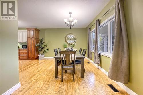 1706 Thurston Road, Sarnia, ON - Indoor Photo Showing Dining Room