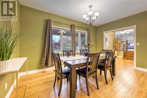 1706 Thurston Road, Sarnia, ON - Indoor Photo Showing Dining Room