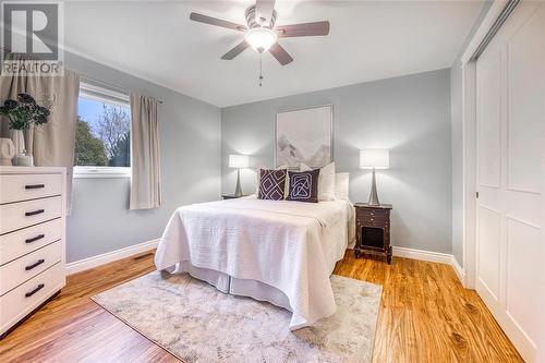 1706 Thurston Road, Sarnia, ON - Indoor Photo Showing Bedroom