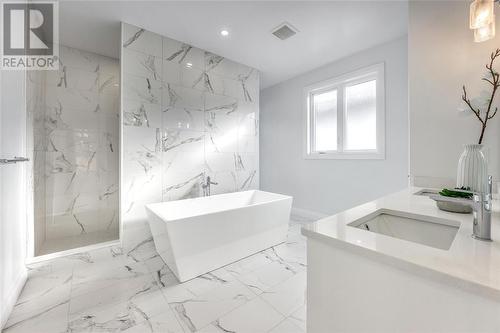 184 Sandpiper Drive, Sarnia, ON - Indoor Photo Showing Bathroom