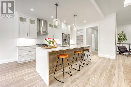 184 Sandpiper Drive, Sarnia, ON - Indoor Photo Showing Kitchen With Upgraded Kitchen