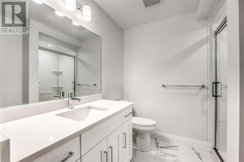 176 Sandpiper Drive, Sarnia, ON - Indoor Photo Showing Bathroom