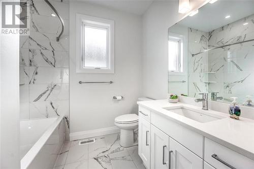 184 Sandpiper Drive, Sarnia, ON - Indoor Photo Showing Bathroom