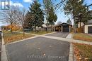 223 Weldrick Road W, Richmond Hill, ON  - Outdoor 