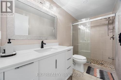 223 Weldrick Road W, Richmond Hill, ON - Indoor Photo Showing Bathroom