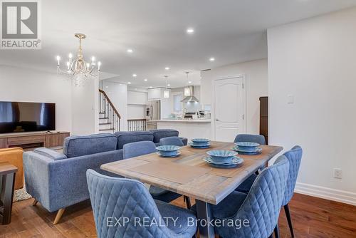 223 Weldrick Road W, Richmond Hill, ON - Indoor Photo Showing Dining Room