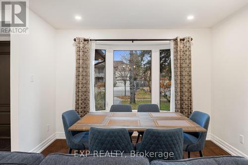 223 Weldrick Road W, Richmond Hill, ON - Indoor Photo Showing Dining Room