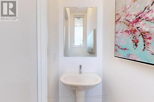 83 Genuine Lane, Richmond Hill, ON - Indoor Photo Showing Bathroom