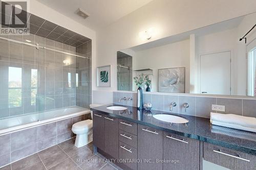 83 Genuine Lane, Richmond Hill, ON - Indoor Photo Showing Bathroom