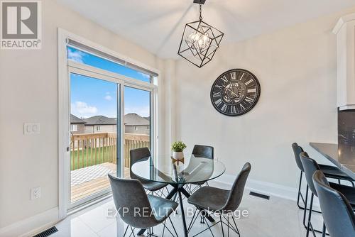 3004 Sierra Drive W, Orillia, ON - Indoor Photo Showing Dining Room