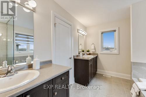 3004 Sierra Drive W, Orillia, ON - Indoor Photo Showing Bathroom