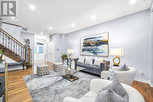 4716 Doug Wright Drive, Burlington, ON - Indoor Photo Showing Living Room