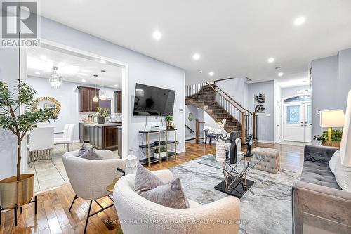 4716 Doug Wright Drive, Burlington, ON - Indoor Photo Showing Living Room