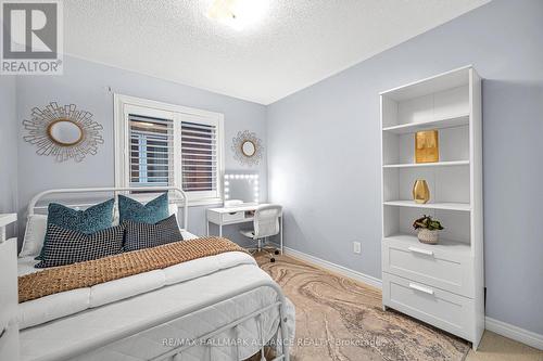 4716 Doug Wright Drive, Burlington, ON - Indoor Photo Showing Bedroom