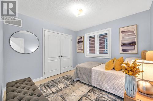 4716 Doug Wright Drive, Burlington, ON - Indoor Photo Showing Bedroom